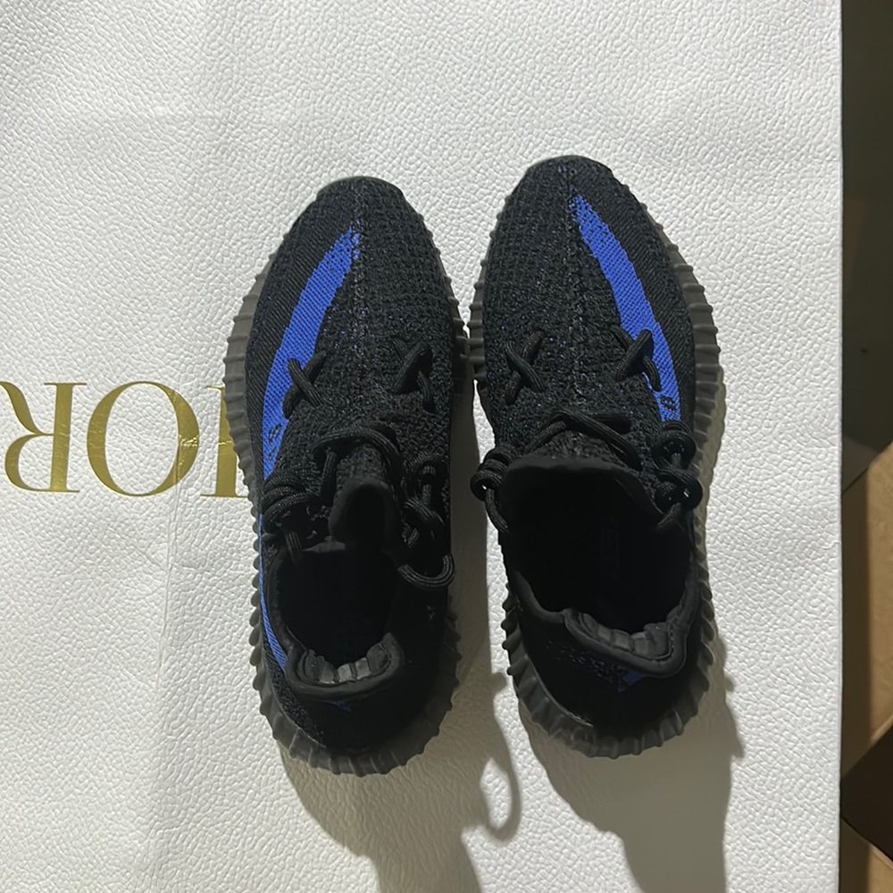 Yeezy sneakers, 100% authentic